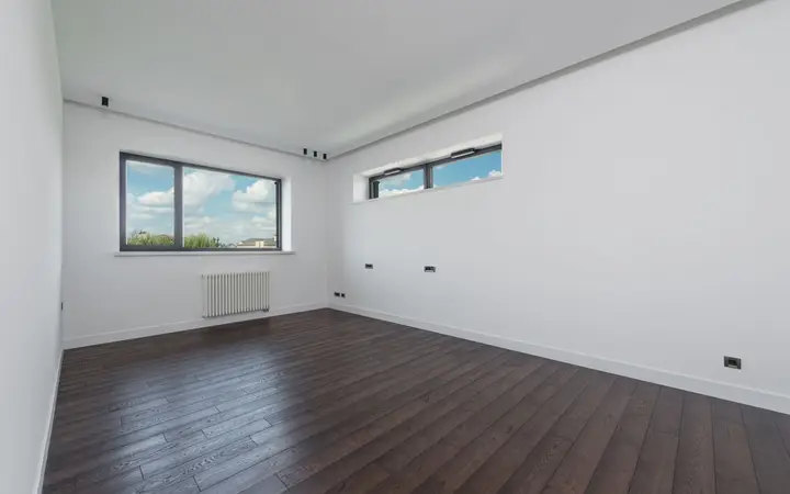 Empty room cleaned and ready for new tenants